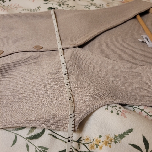 Reitmans Beige Ribbed Button-Front Tank Top - Picture 5 of 6